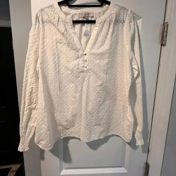 ~LOFT~ Top - Medium - Picture 1 of 9